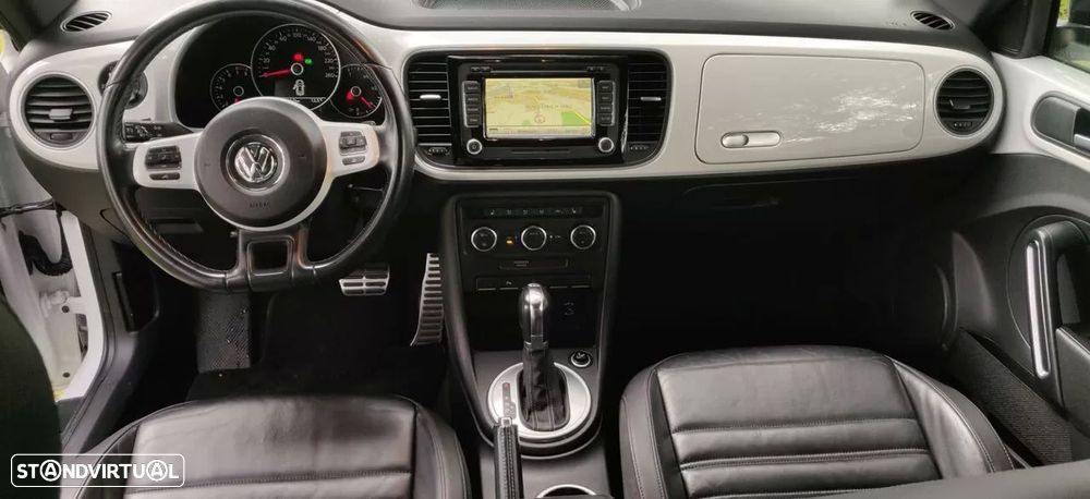 VW New Beetle 2.0 TSI Sport DSG - 21