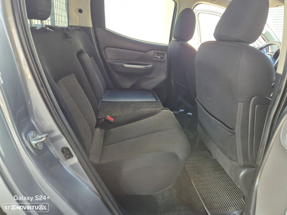 Mitsubishi L200 2.4 DI-D CD Intense Space Cab Strakar 4WD - 14