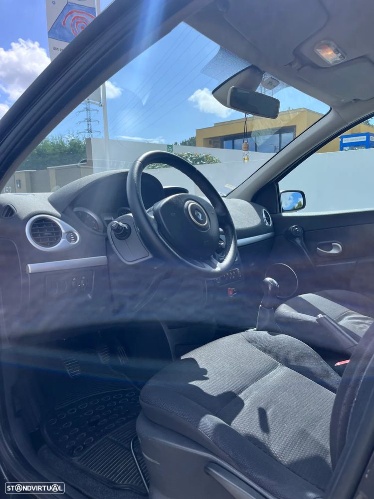 Renault Clio Break - 17
