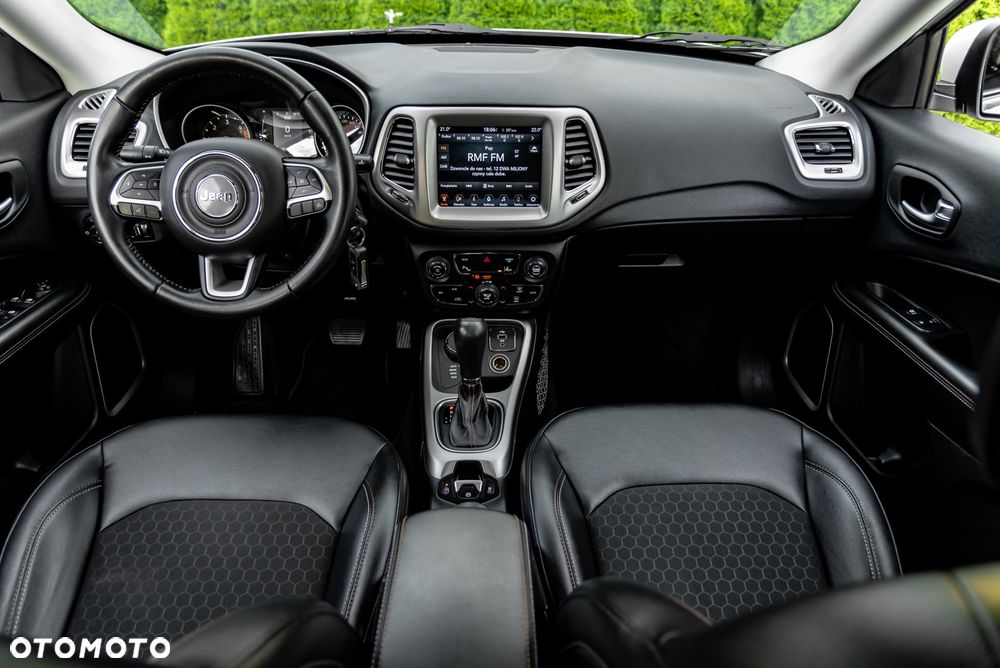Jeep Compass 2.0 MultiJet Active Drive Automatik Longitude - 27