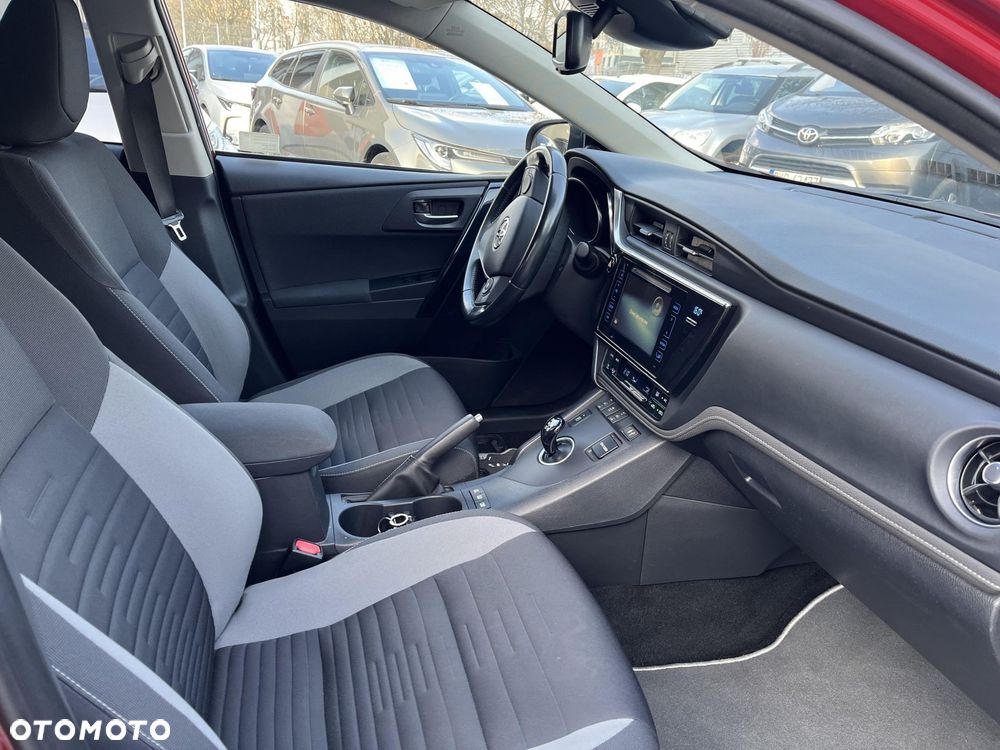 Toyota Auris - 9