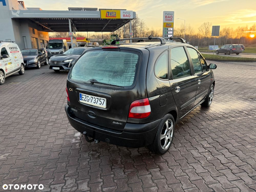 Renault Megane 1.6 Privilege - 7