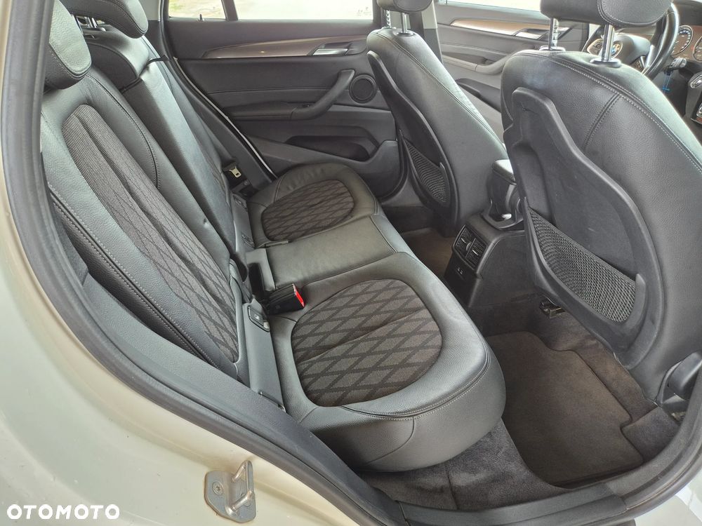 BMW X1 sDrive18i GPF Advantage - 21