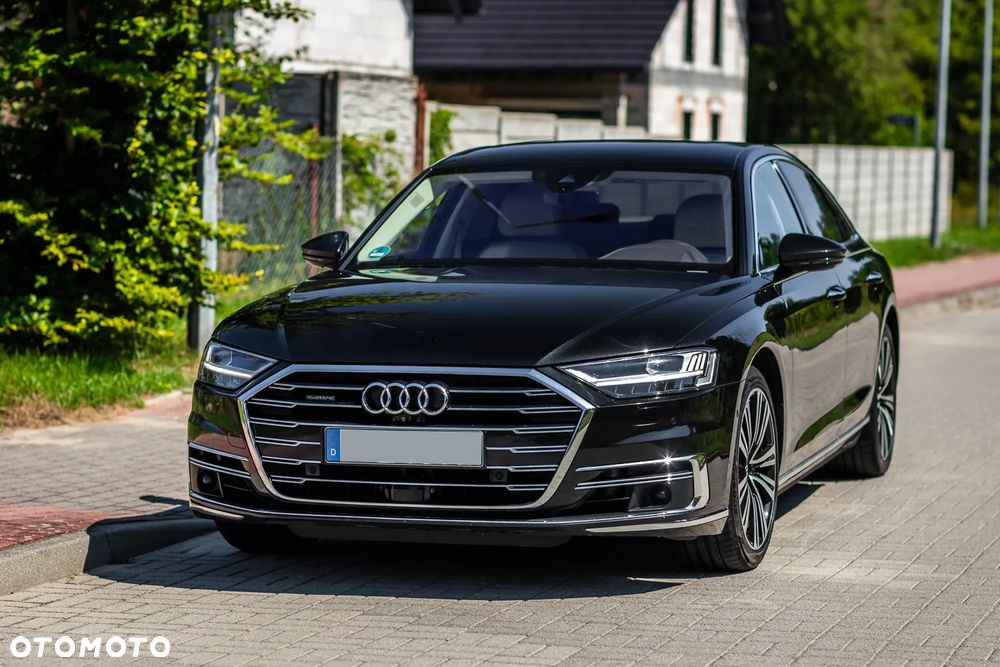 Audi A8 - 4