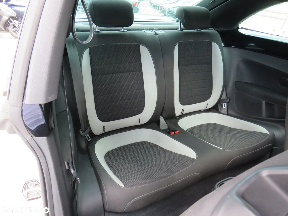 Volkswagen Beetle 2.0 TDI - 30