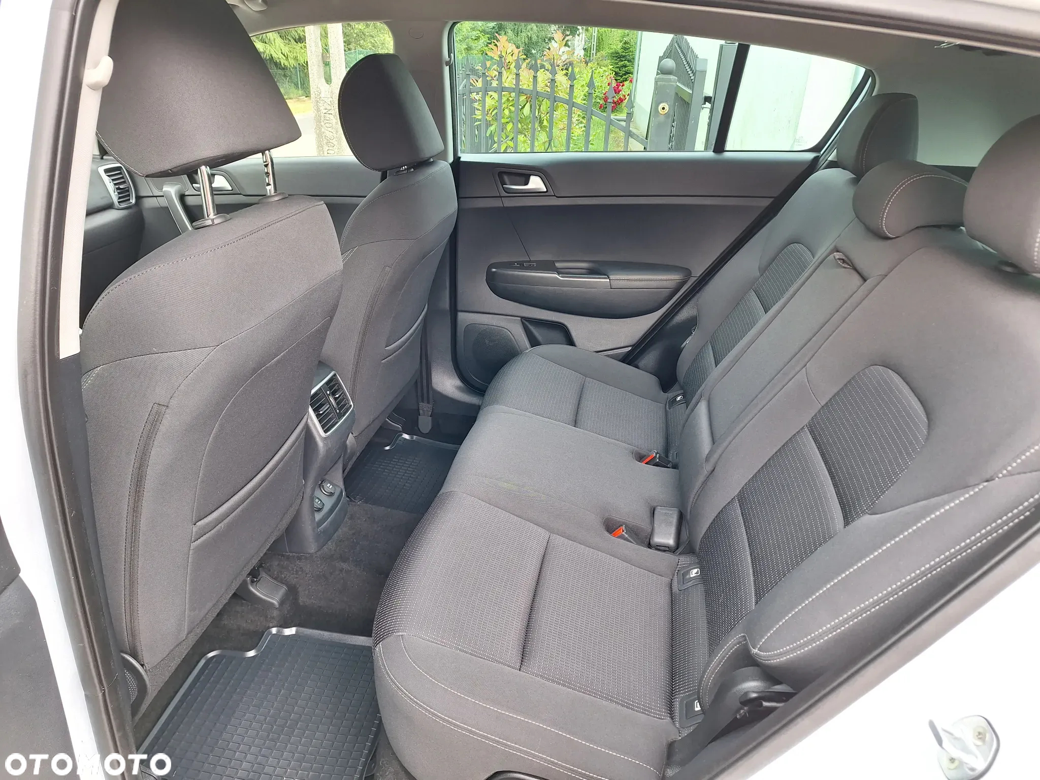 Kia Sportage 1.6 GDI L Business Line Plus 2WD - 16