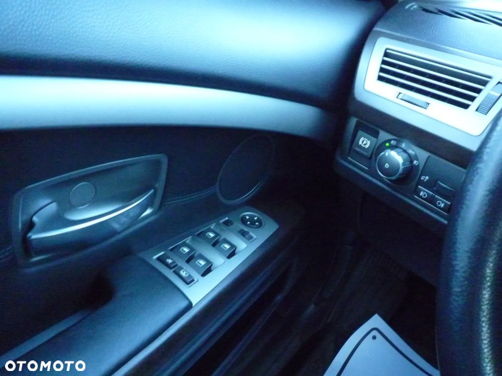BMW Seria 7 730d - 17