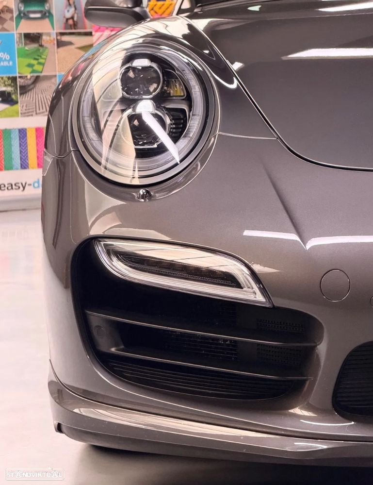Porsche 911 (991) Turbo PDK - 22