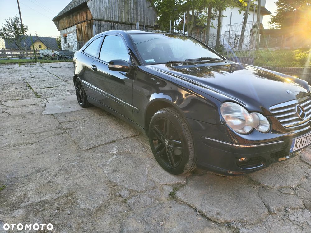 Mercedes-Benz C-Class 2007 photo 3