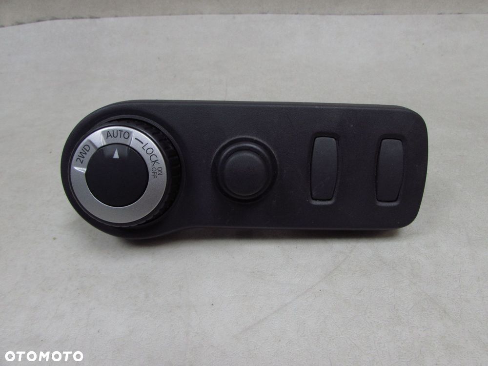 DACIA DUSTER I 10-17 PANEL PRZELACZNIK NAPEDOW 251630837R - 1
