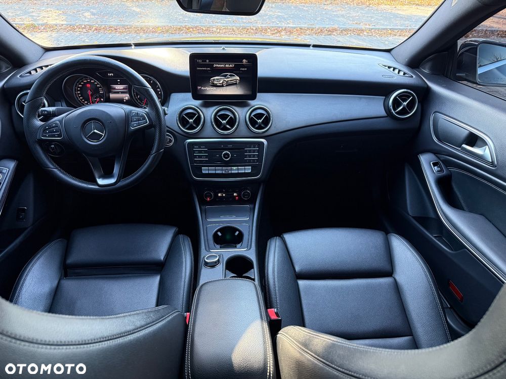 Mercedes-Benz CLA - 18