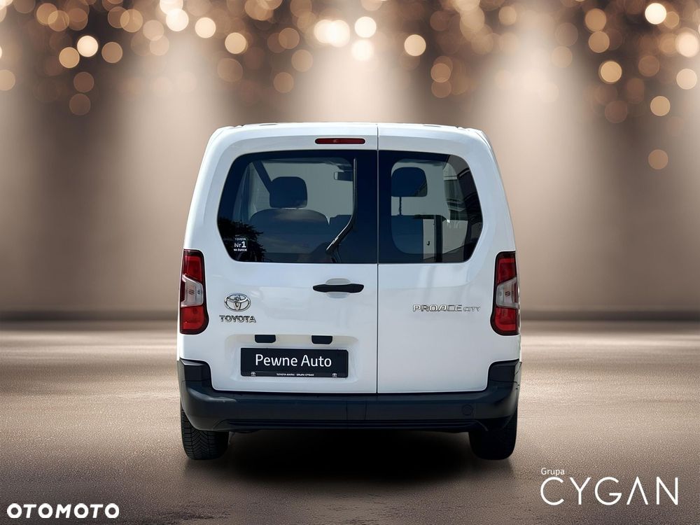 Toyota Proace City Verso 1.2 D-4T Combi - 4