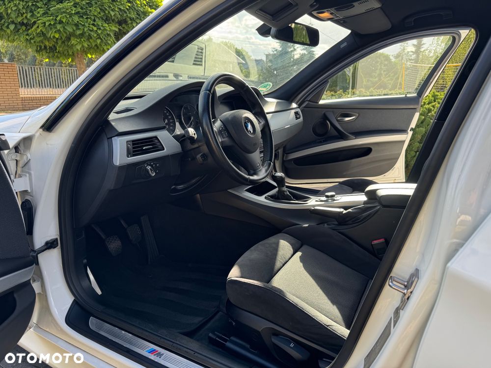 BMW Seria 3 320d M Sport EU6 - 17