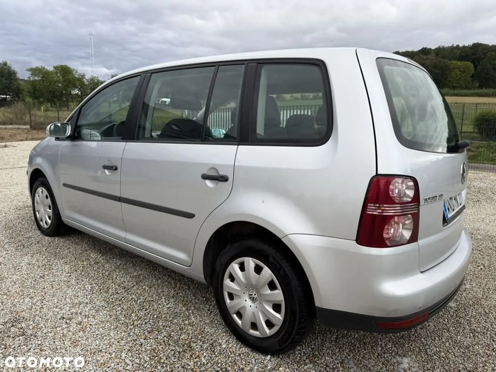 Volkswagen Touran 1.9 TDI DPF Conceptline - 8