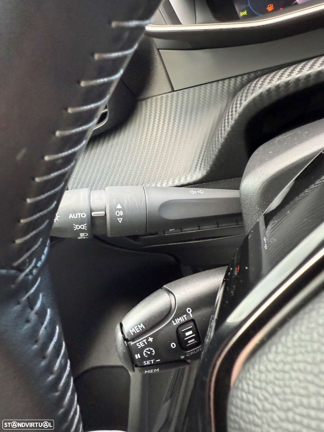 Peugeot 208 1.2 PureTech Allure - 22