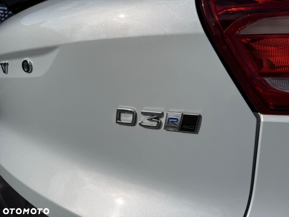 Volvo XC 40 D3 AWD Geartronic R-Design - 6