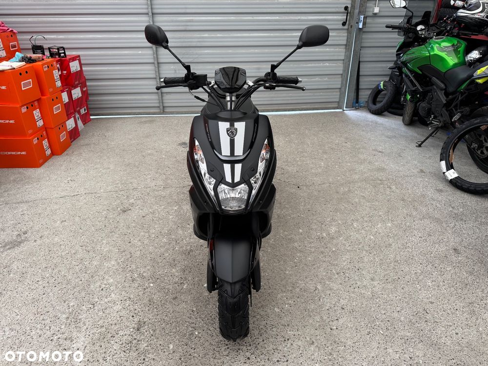 Peugeot Street Zone - 2