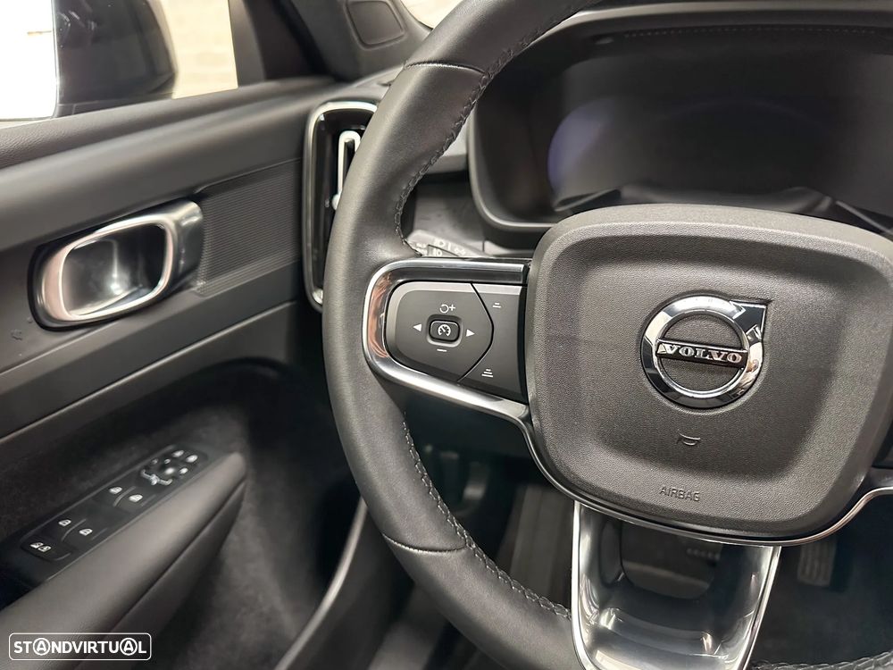 Volvo XC 40 Recharge 69 kWh Single Motor Core - 42