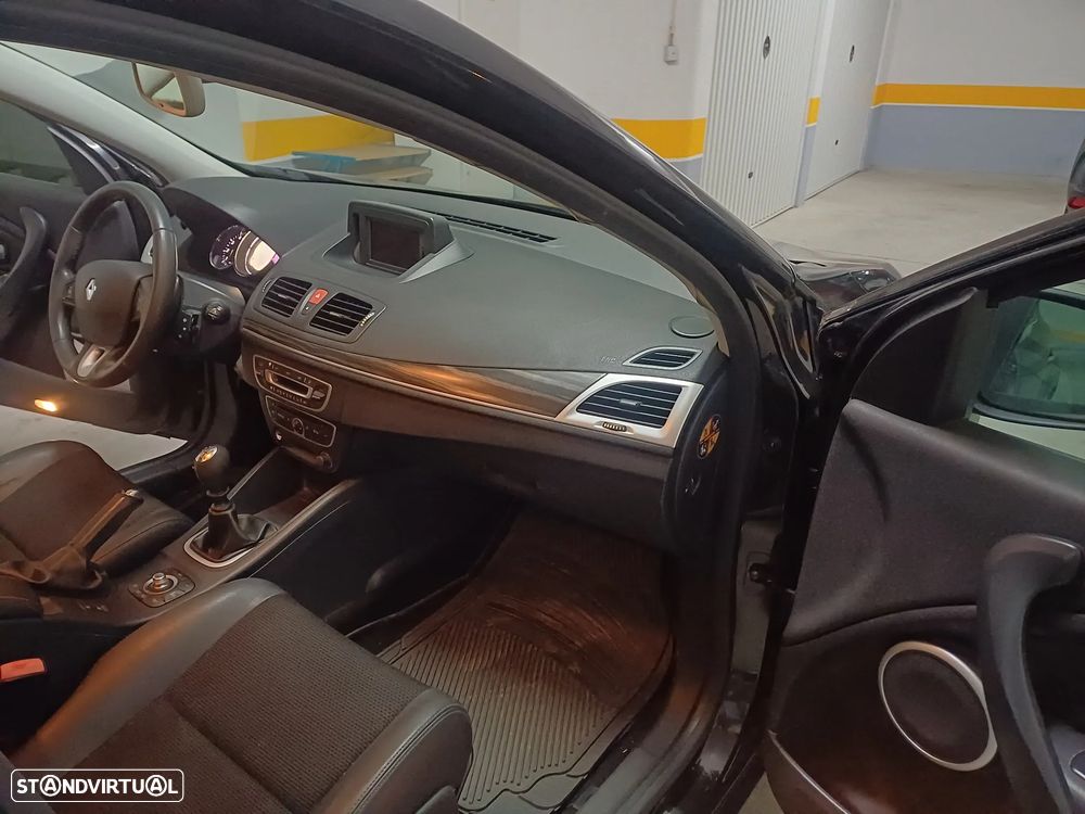 Renault Mégane 1.5 dCi Dynamique S - 6