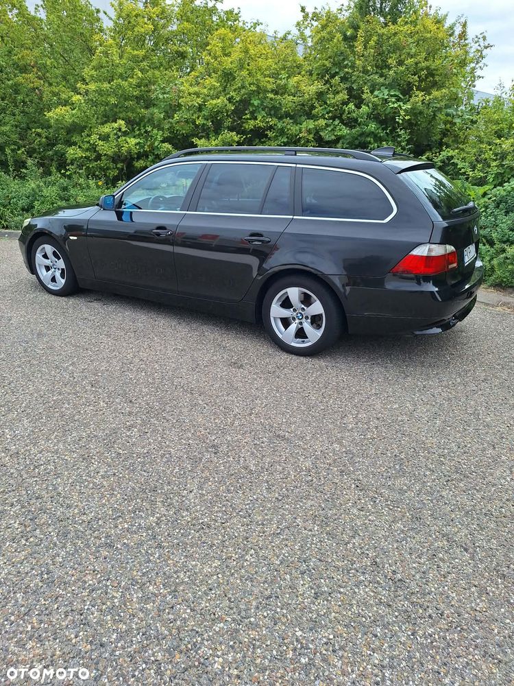 BMW Seria 5 525d - 7