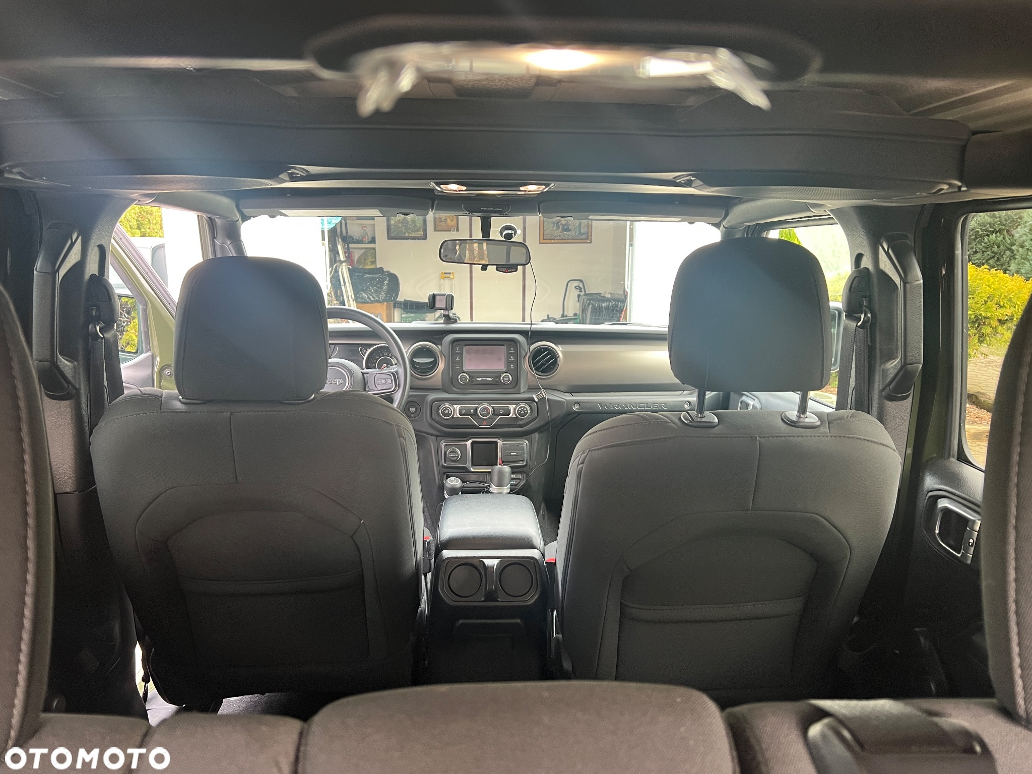 Jeep Wrangler - 33