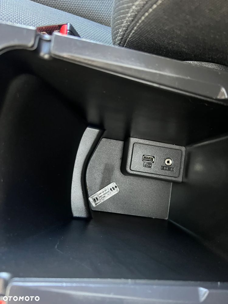 Ford Tourneo Connect - 28