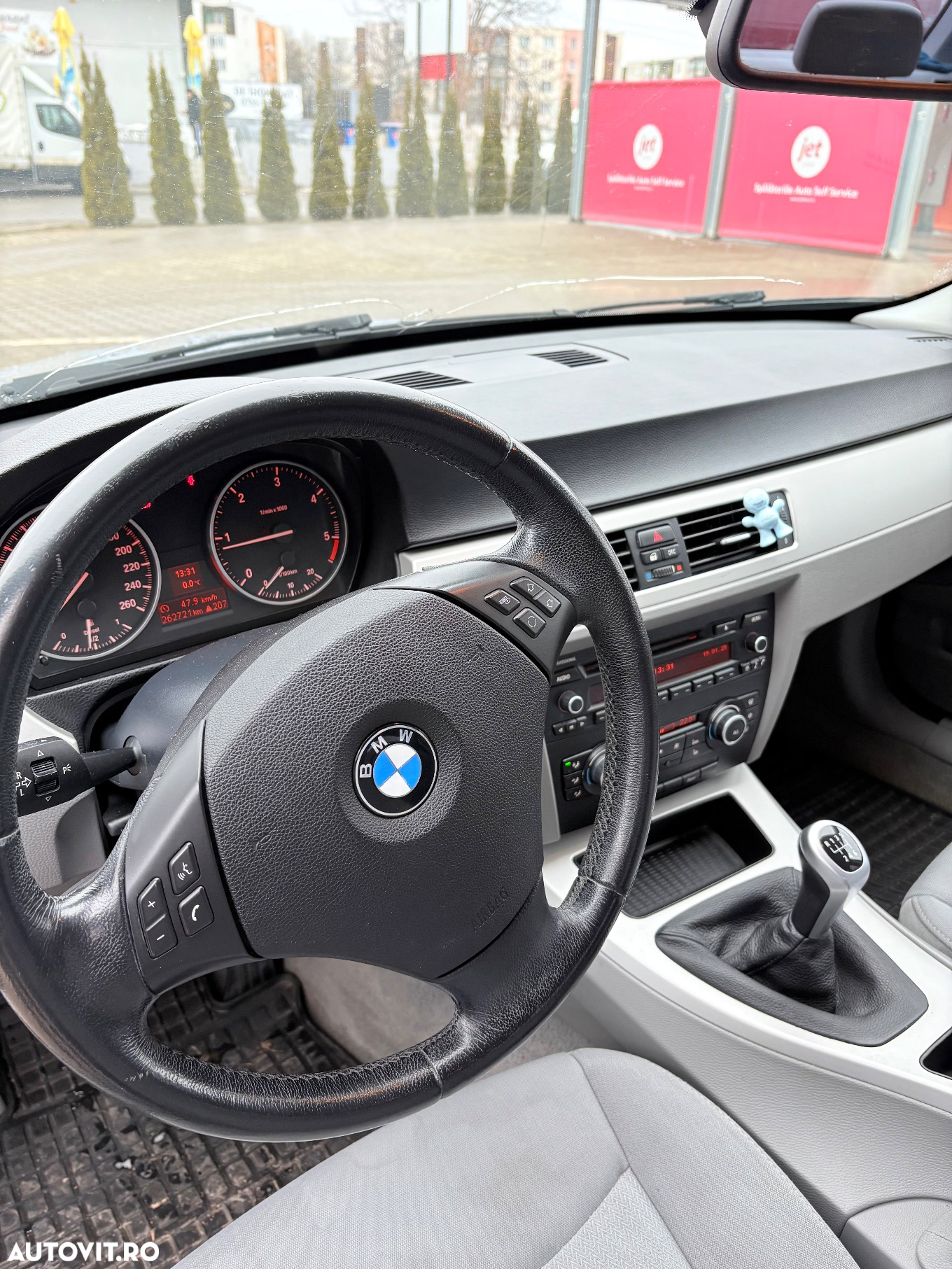 BMW Seria 3 318d - 10