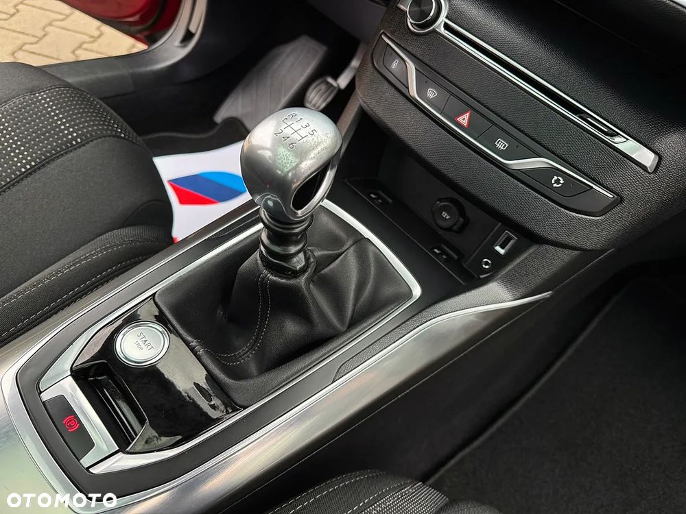 Peugeot 308 BlueHDi 150 Stop & Start Allure - 23