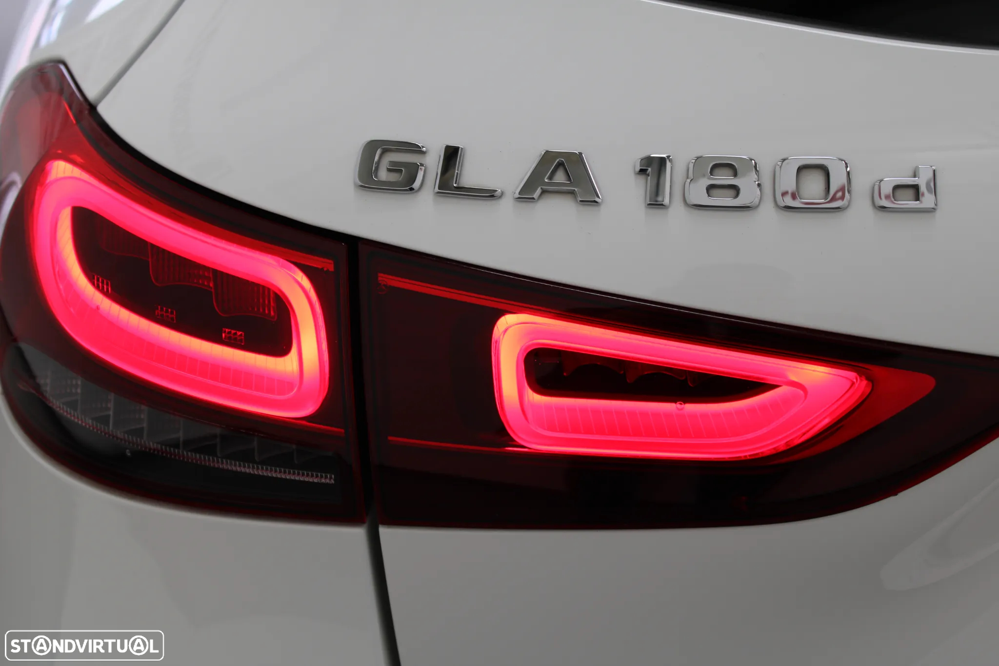 Mercedes-Benz GLA 180 d Style - 10