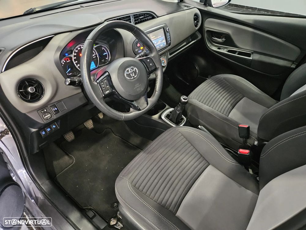 Toyota Yaris 1.0 VVT-i Exclusive - 15
