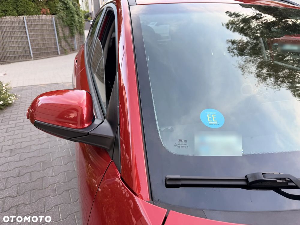 Hyundai Kona 64kWh Premium - 9