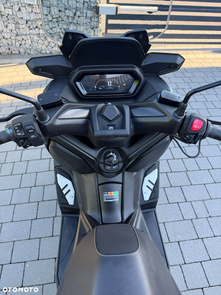 Yamaha X-max - 13