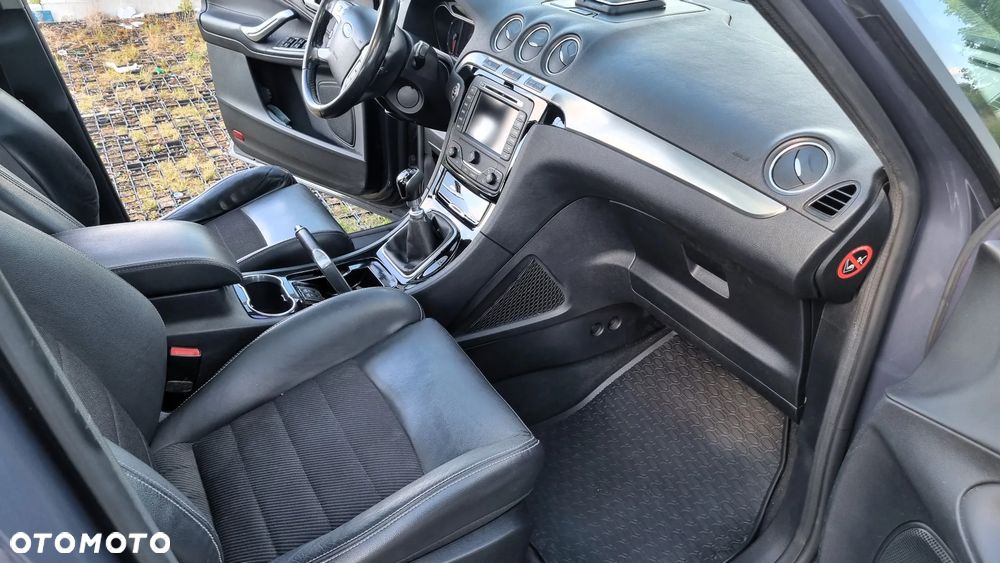 Ford S-Max 2.2 TDCi DPF Titanium X - 26