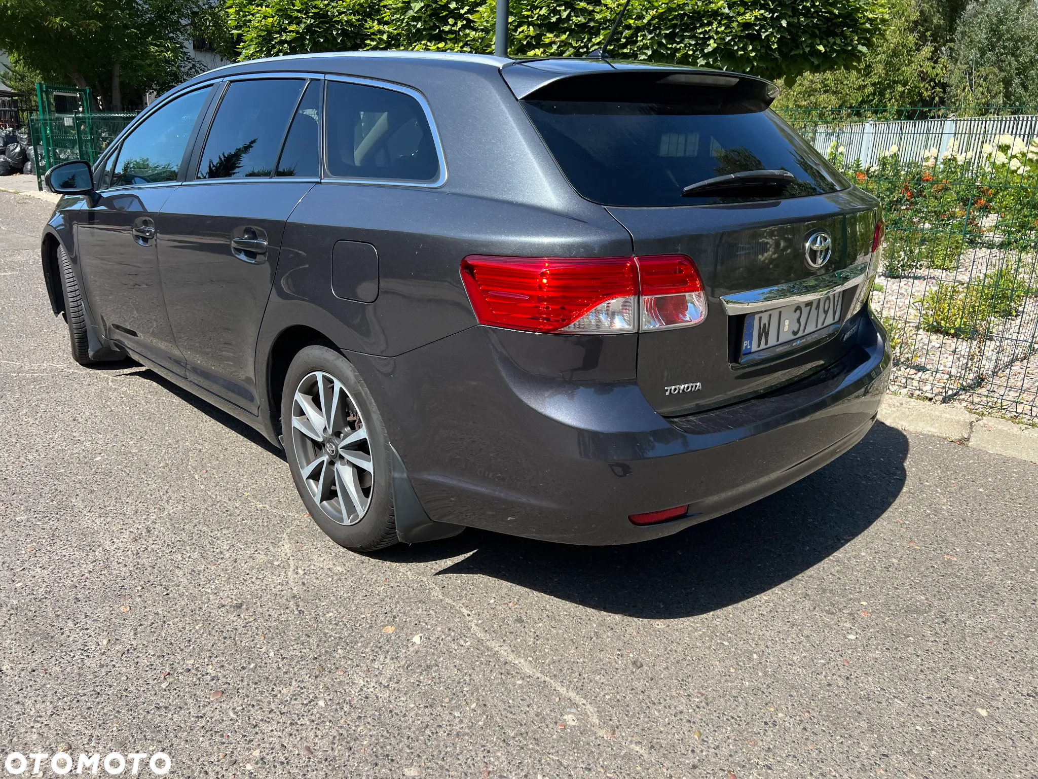 Toyota Avensis 2.0 D-4D Premium - 3