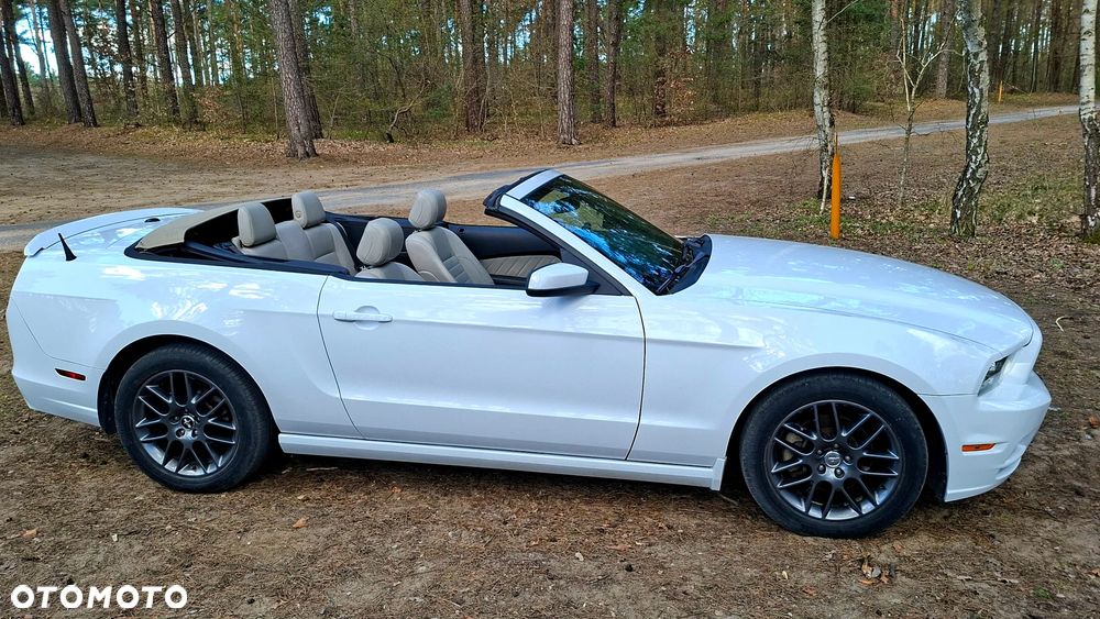 Ford Mustang 3.7 V6 Premium - 15