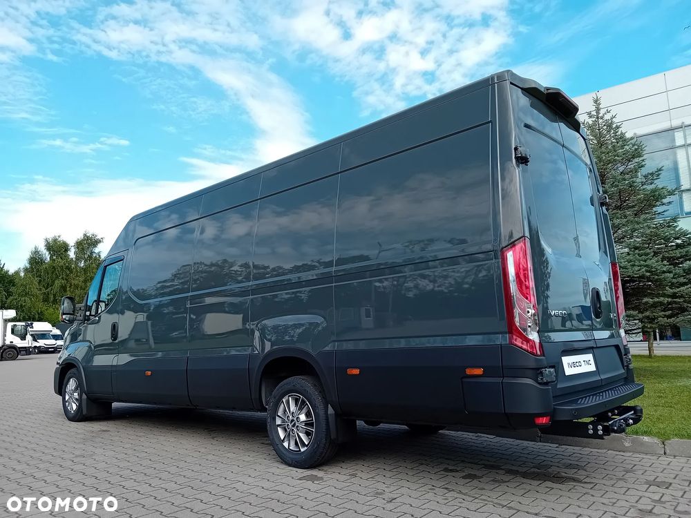 Iveco Daily 35S18HA8 V 3.0D 180KM Hi-Matic L4H2 - 6