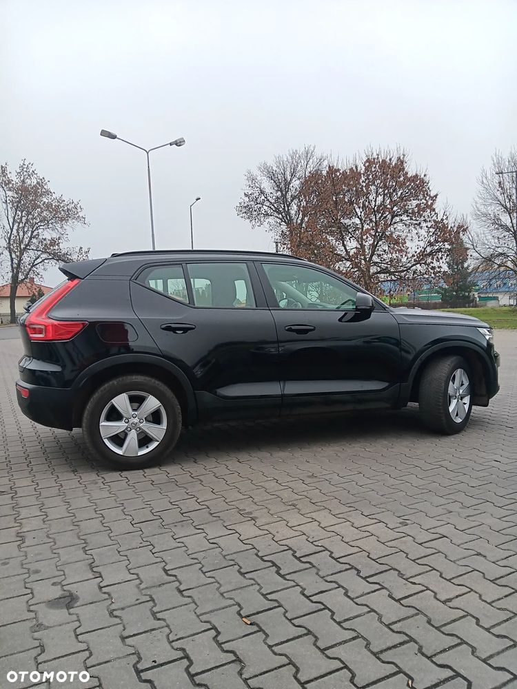 Volvo XC 40 D3 Momentum - 4