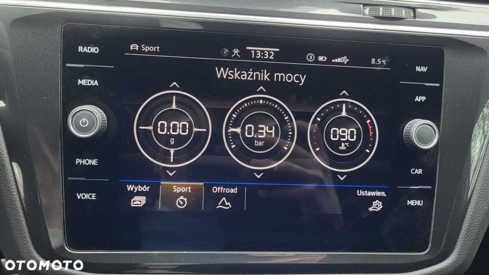 Volkswagen Tiguan - 31