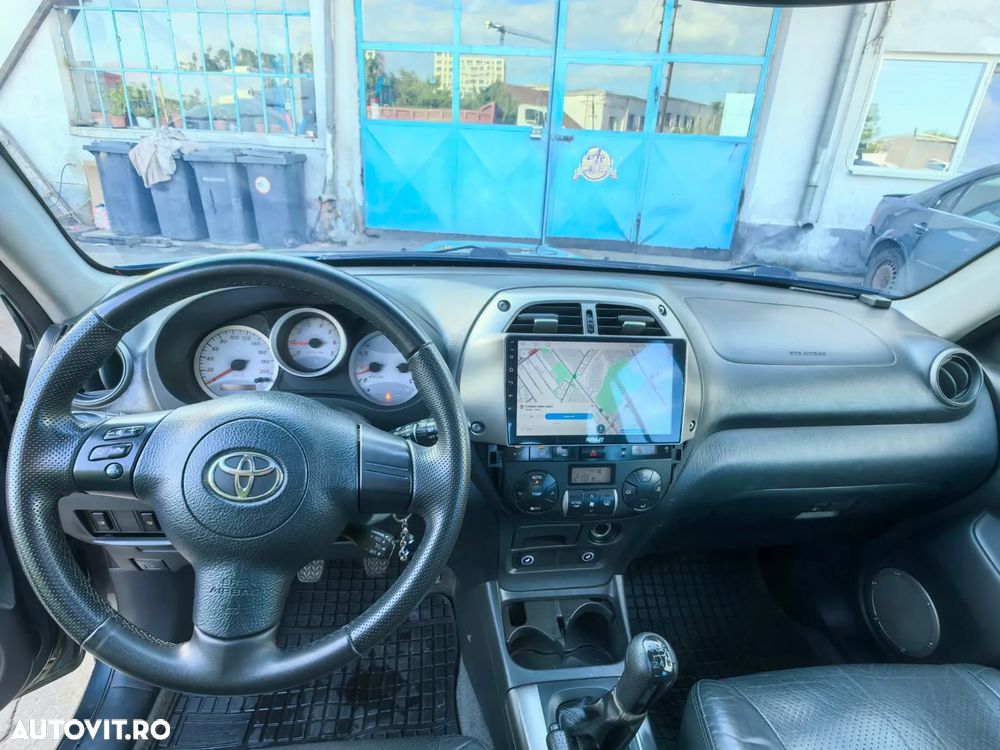 Toyota RAV4 2.0 D-4D VIP - 11