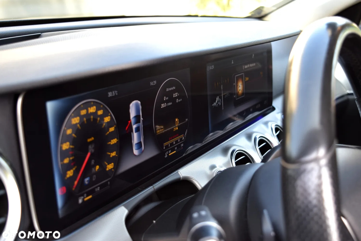 Mercedes-Benz Klasa E 220 d Business Edition 9G-TRONIC - 35