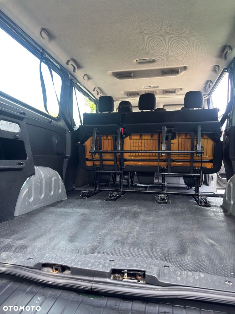 Renault Trafic - 8
