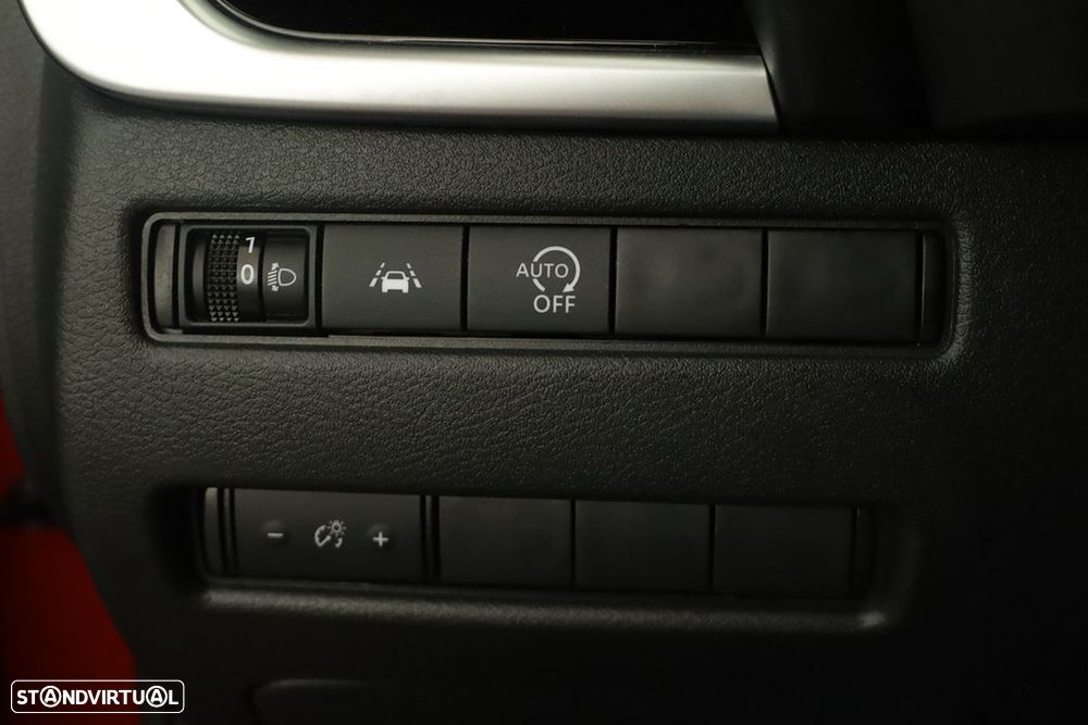 Nissan Qashqai 1.3 DIG-T N-Connecta LED Xtronic - 19