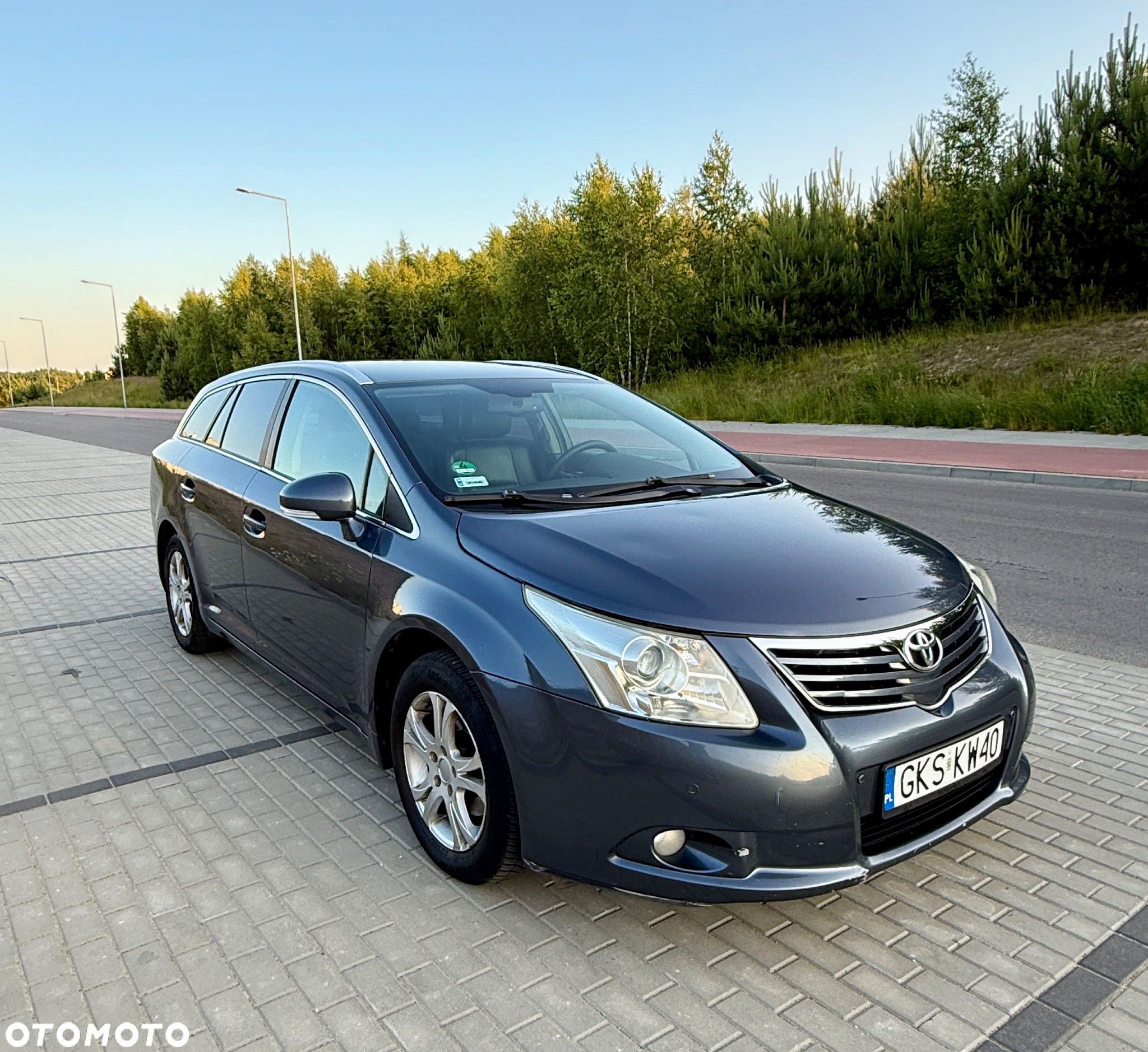 Toyota Avensis 2.0 D-4D Combi Travel - 2