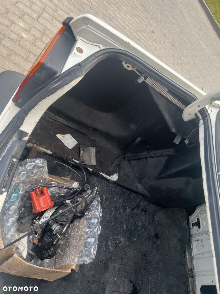 Volkswagen Jetta 1.8 CL - 29