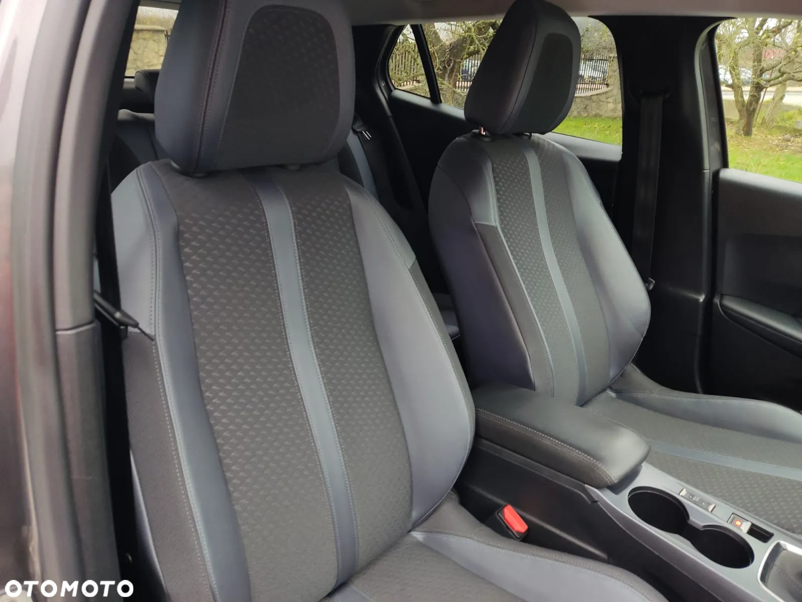 Peugeot 2008 PureTech 100 Stop&Start Allure - 14