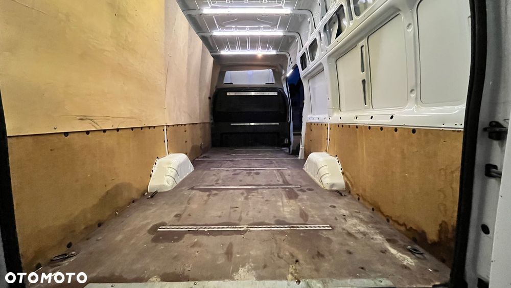 Ford Transit - 16