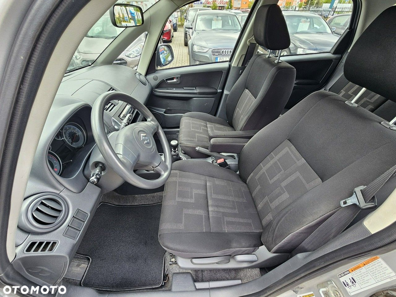 Suzuki SX4 - 25