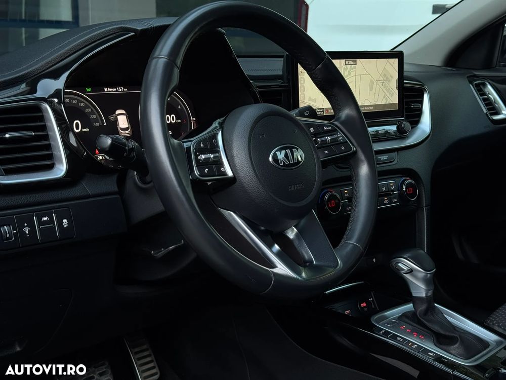 Kia XCeed 1.6 CRDi DCT7 SPIRIT - 17