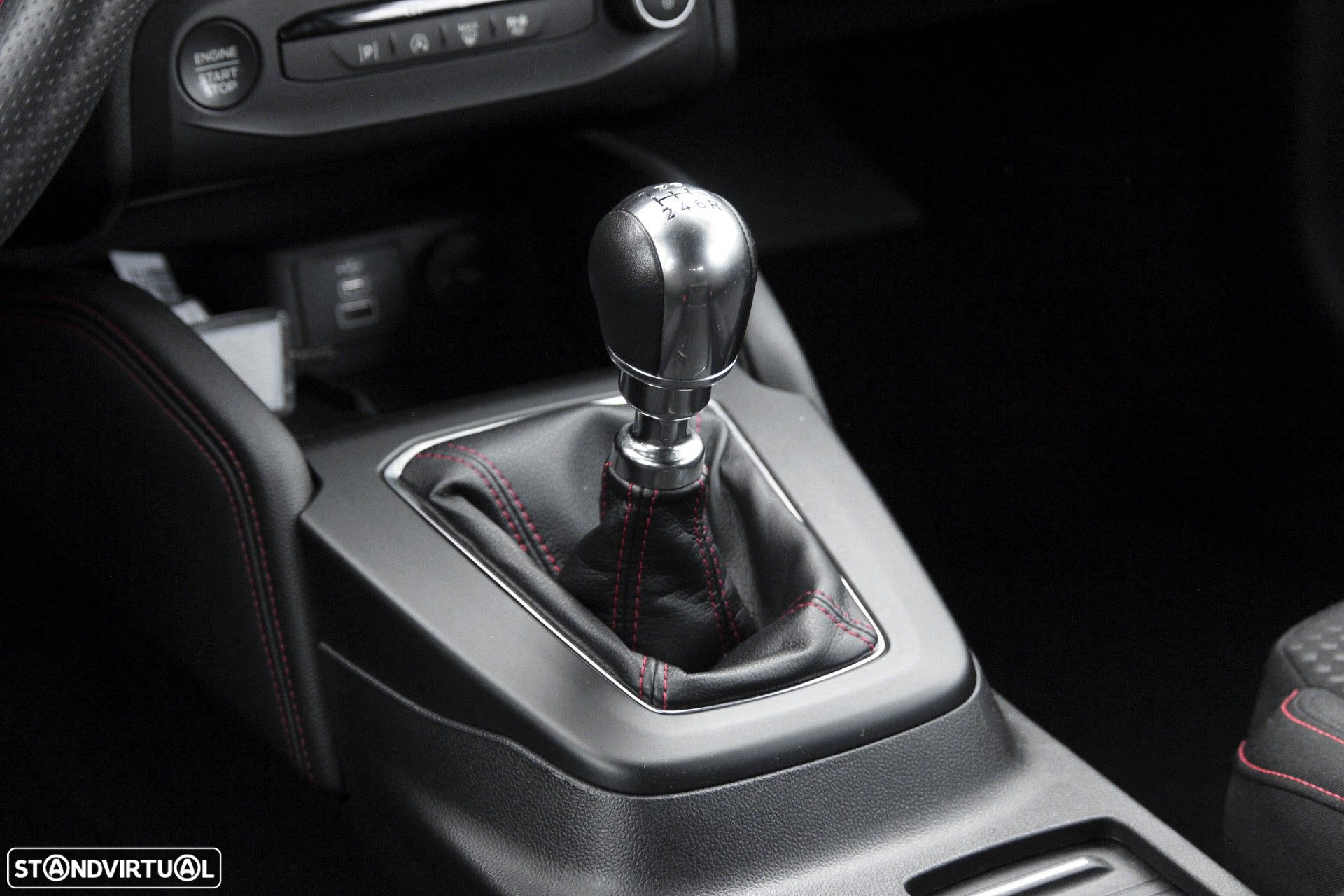 Ford Focus SW 1.0 EcoBoost MHEV ST-Line X - 27