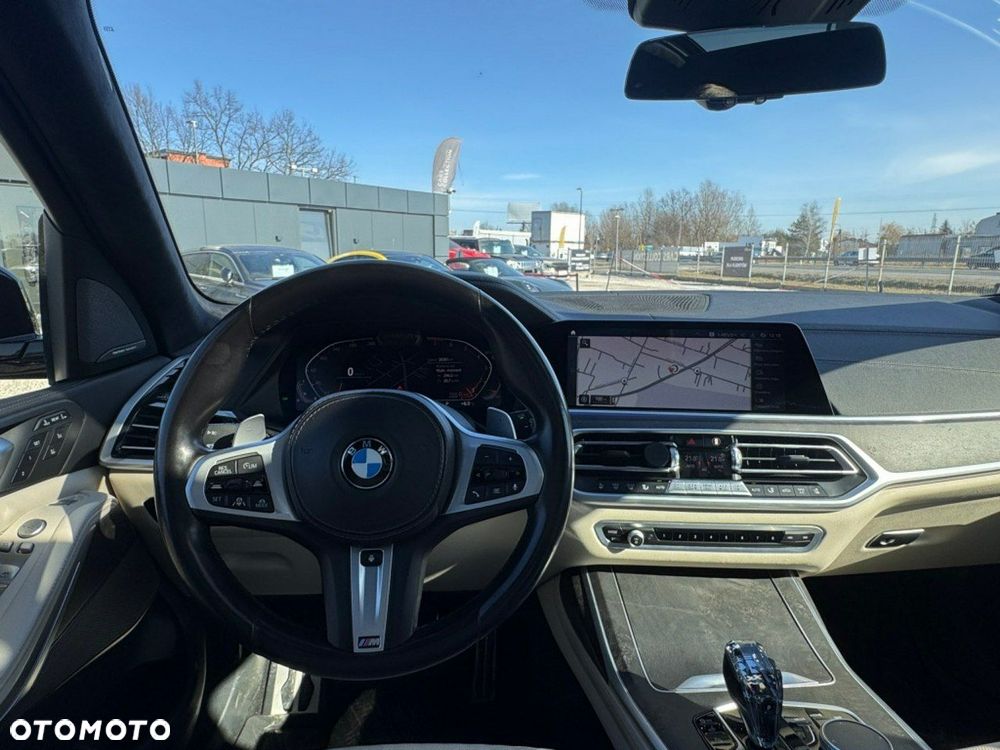 BMW X7 - 13